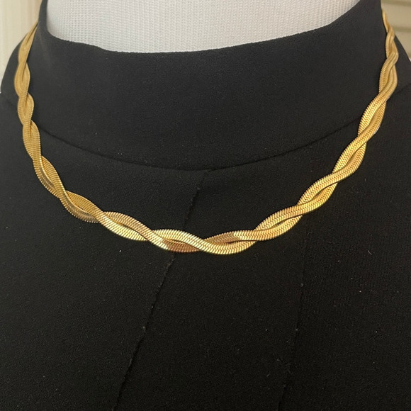 Boutique 18k Gold Plated Stainless Steel Braided Herringbone Necklace NWOT - Picture 2 of 5